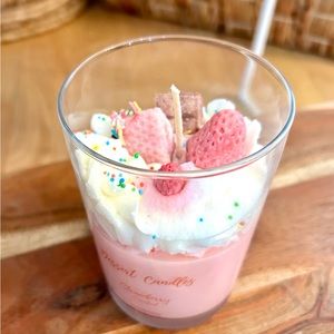 New! Desert Candle Strawberry Scented Soy Handmade 3D Whipped Cream VHTF